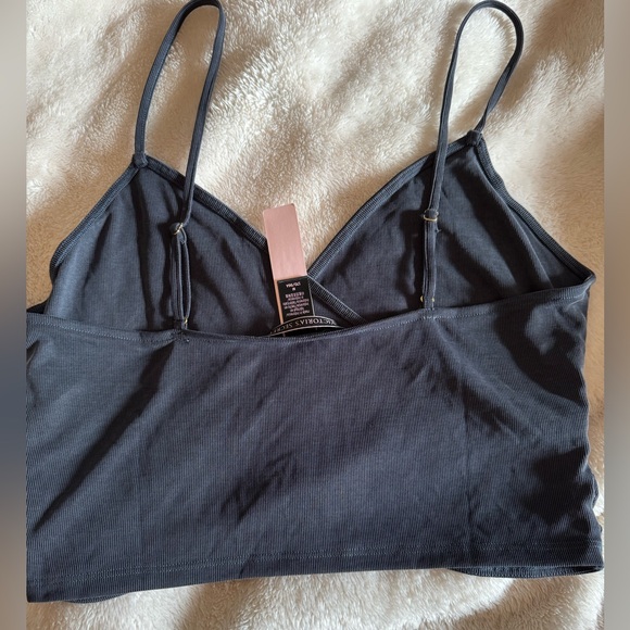 NWT Victoria’s Secret Pink Crop Tank
 Size Medium - Picture 2 of 3